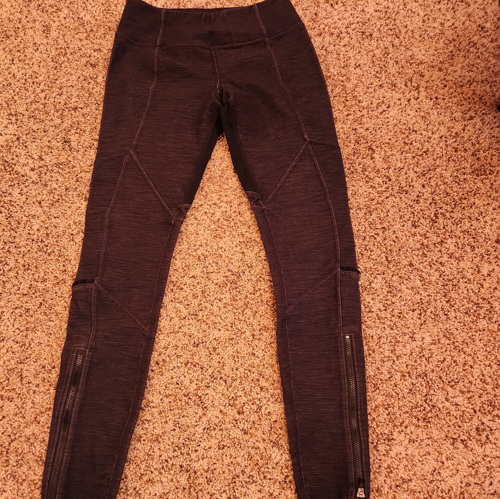 Lululemon size zip leggings